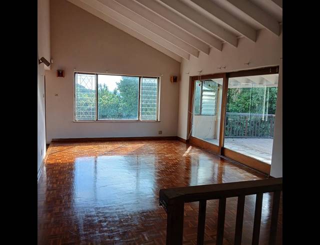 4 BEDROOM HOUSE FOR SALE IN YELLOWWOOD PARK